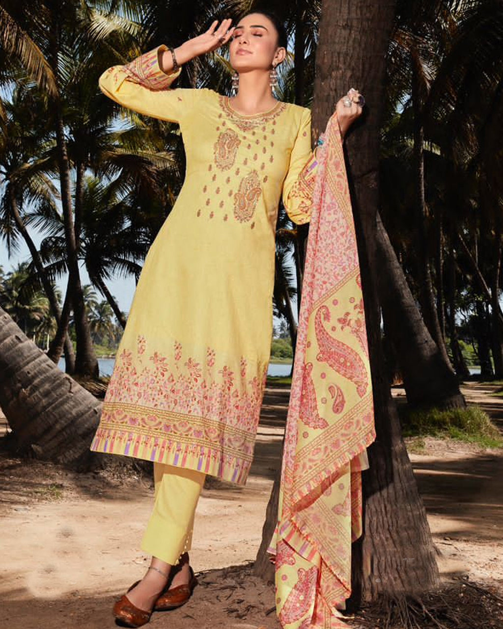 Sand Yellow Cambric Digital Print Contemporary Style Set