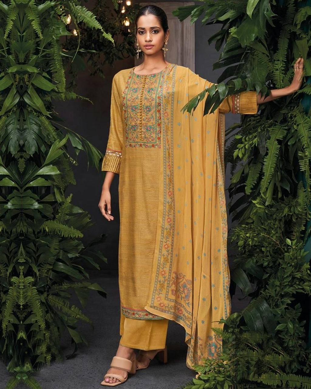 Tulip Tree Yellow Premium Embroidery Radiant Style Set